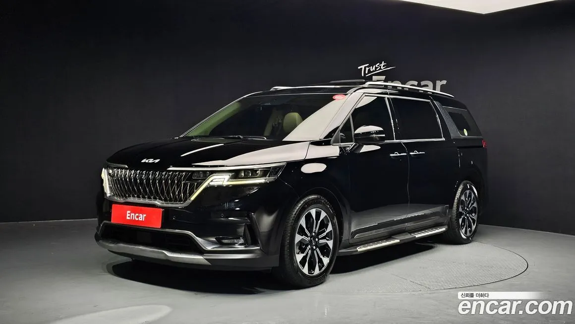 Kia Carnival — фото 1
