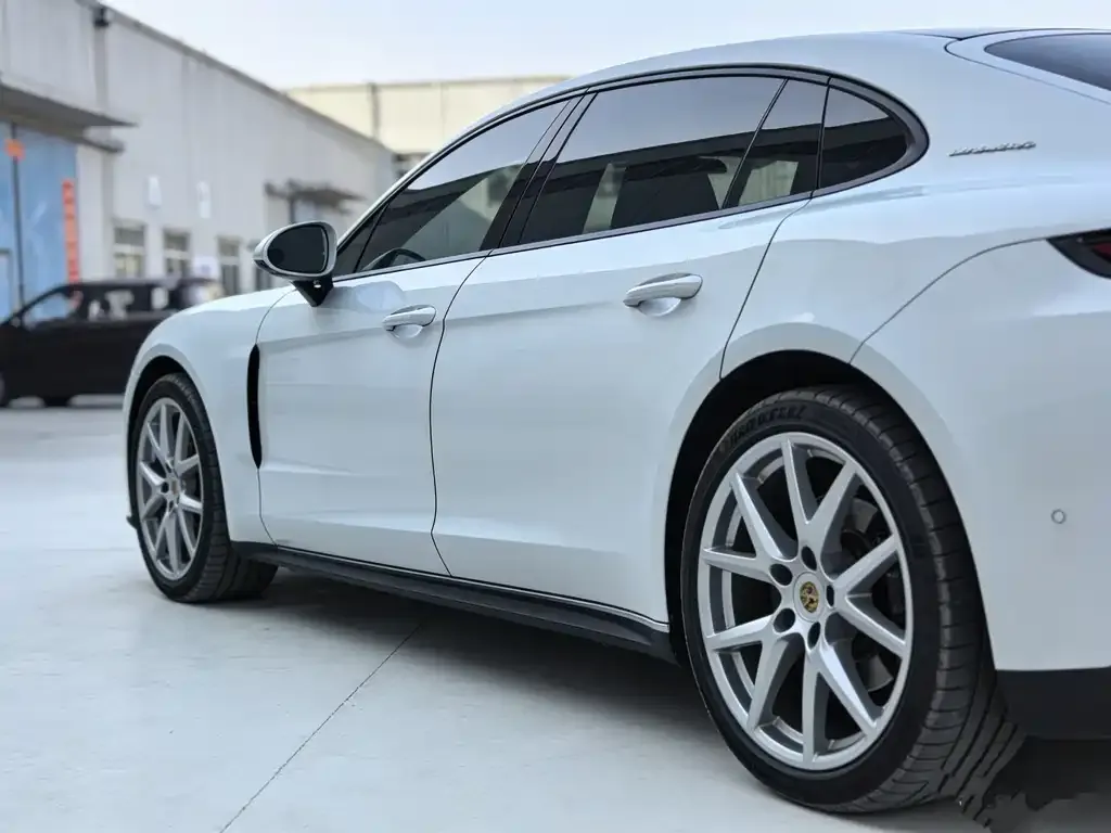 Porsche Panamera 2025 из CN, фото 2