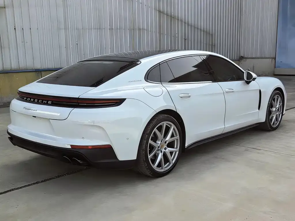 Porsche Panamera 2025 из CN, фото 5