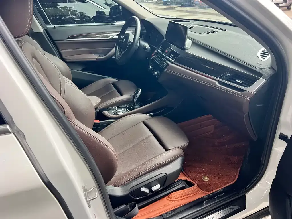 BMW X1 2021 из CN, фото 9