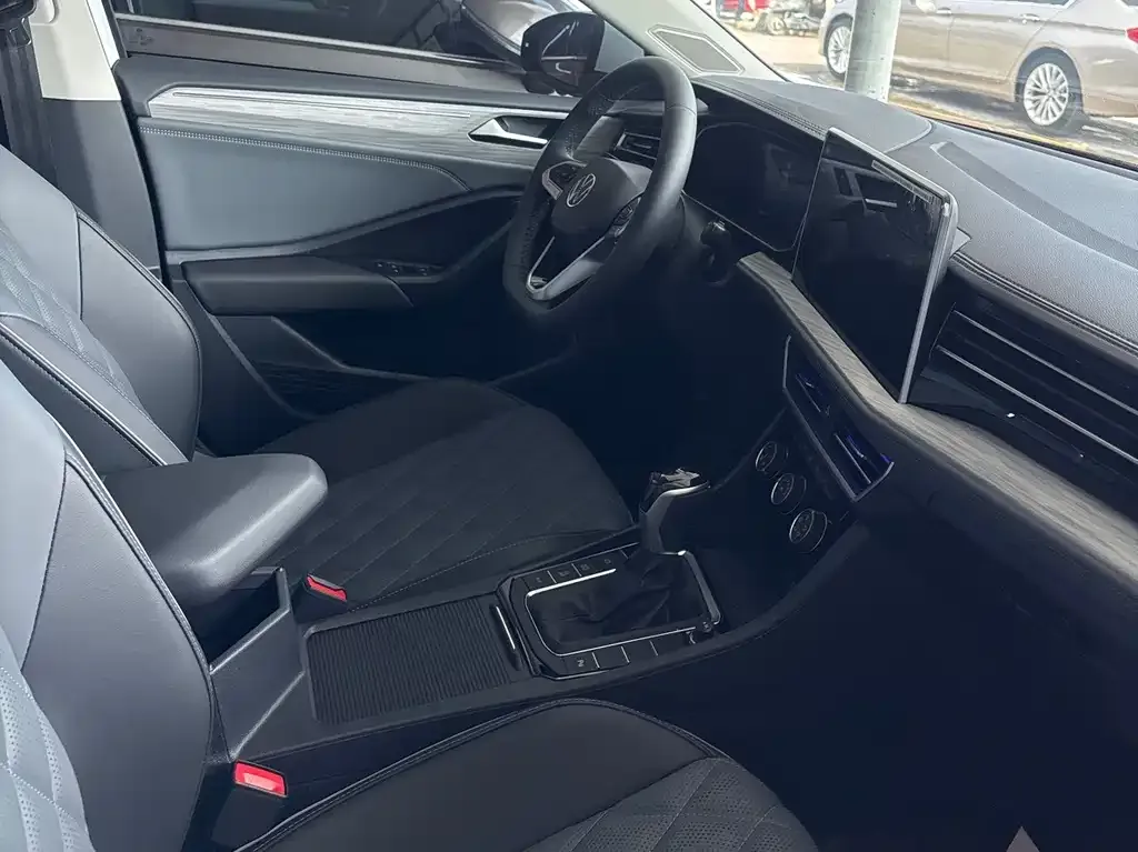 Volkswagen Sagitar 2023 из CN, фото 3