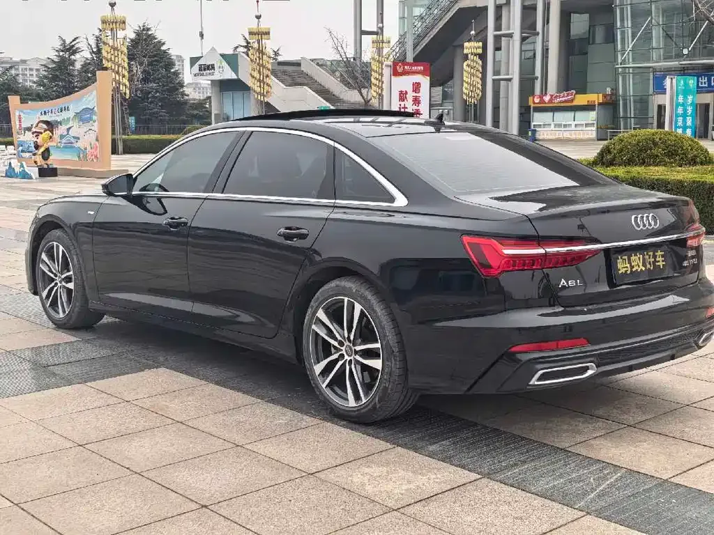 Audi A6L — фото 8