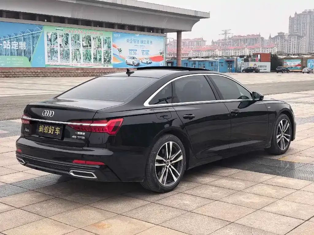 Audi A6L — фото 5
