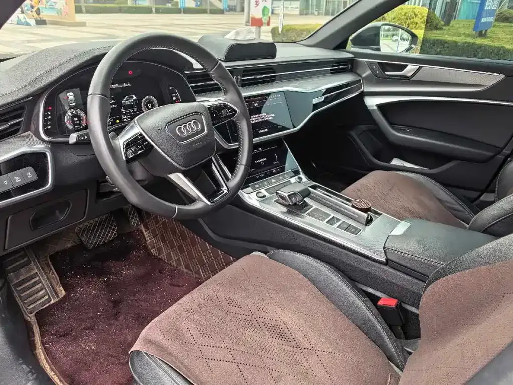 Audi A6L — фото 9