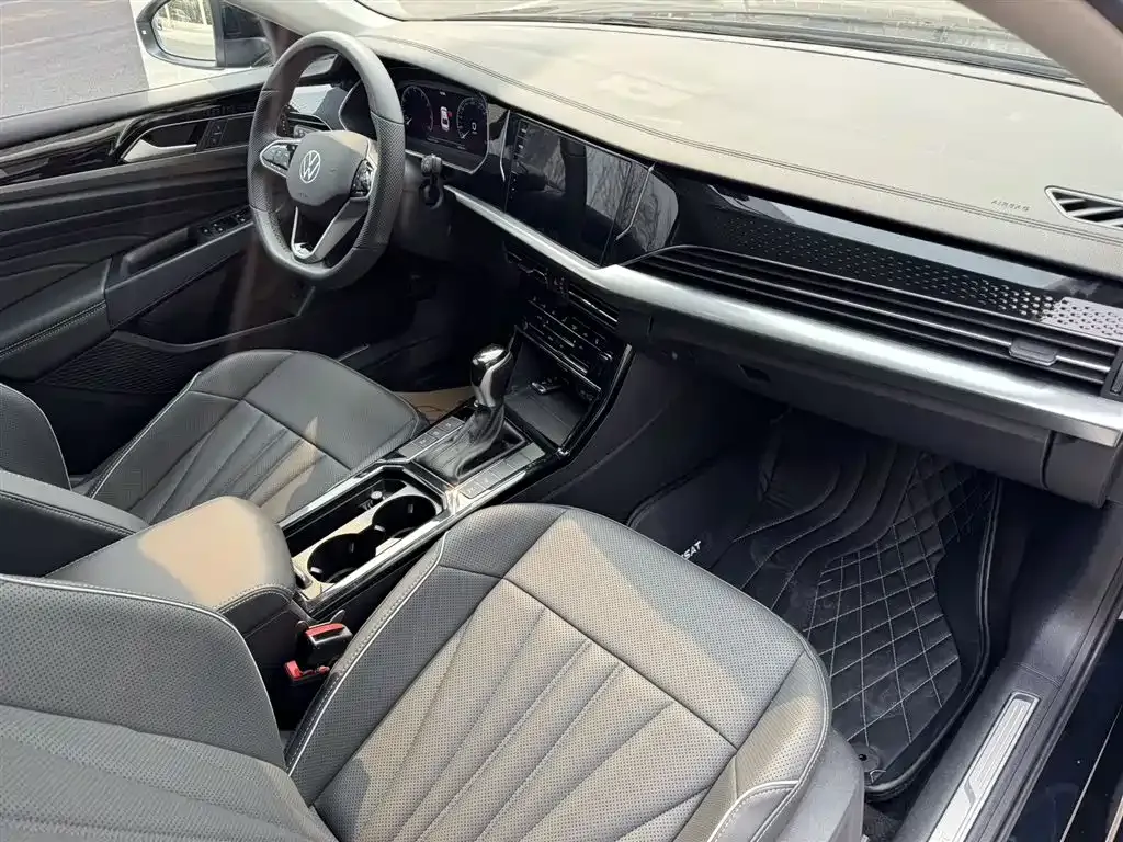 Volkswagen Passat — фото 7