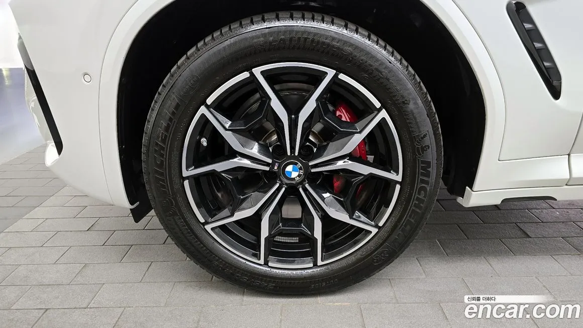 BMW X4 — фото 10