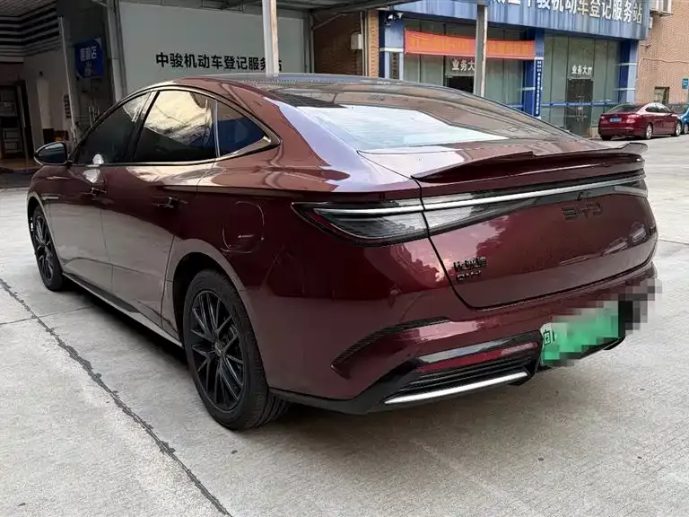 BYD Seal 07 DM-i — фото 3