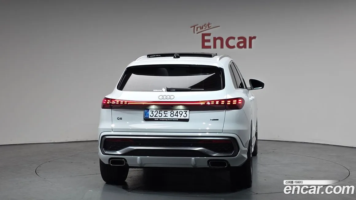 Audi Q5 2025 из KR, фото 10