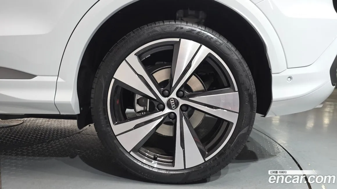 Audi Q5 2025 из KR, фото 3