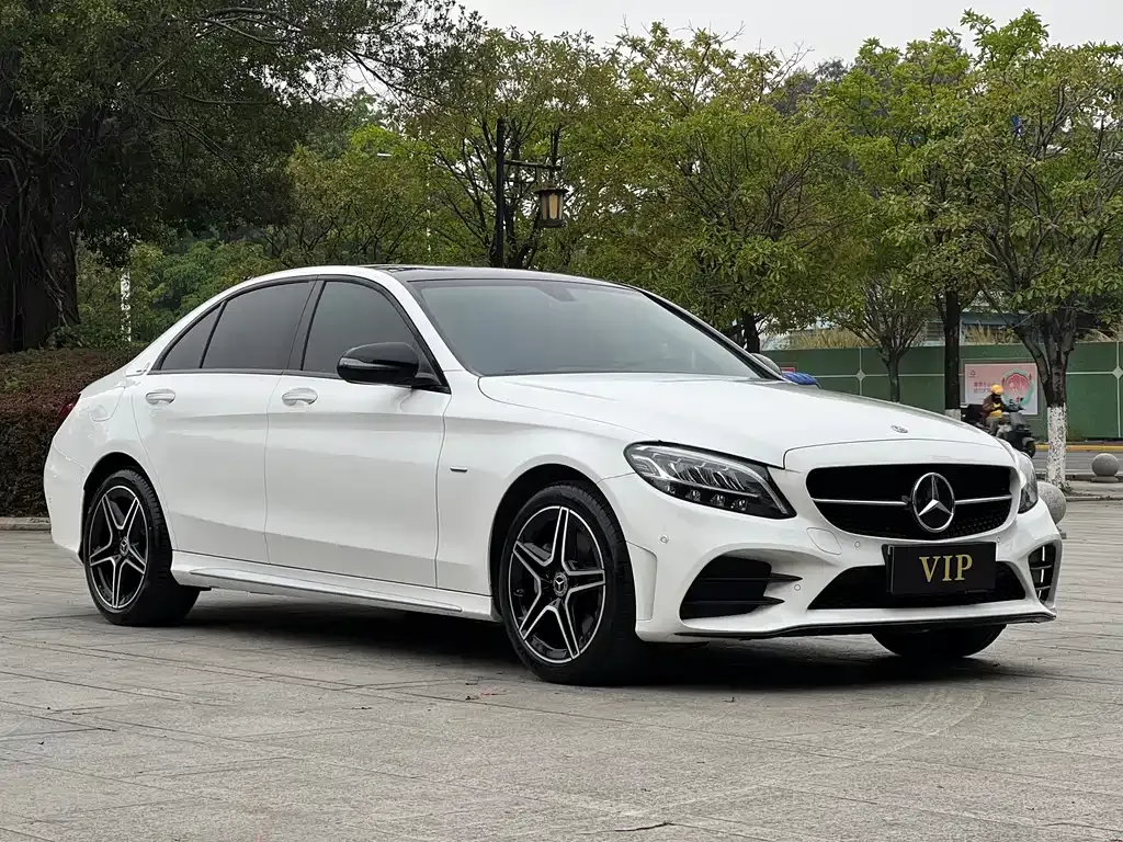 Mercedes-Benz C-Class — фото 9