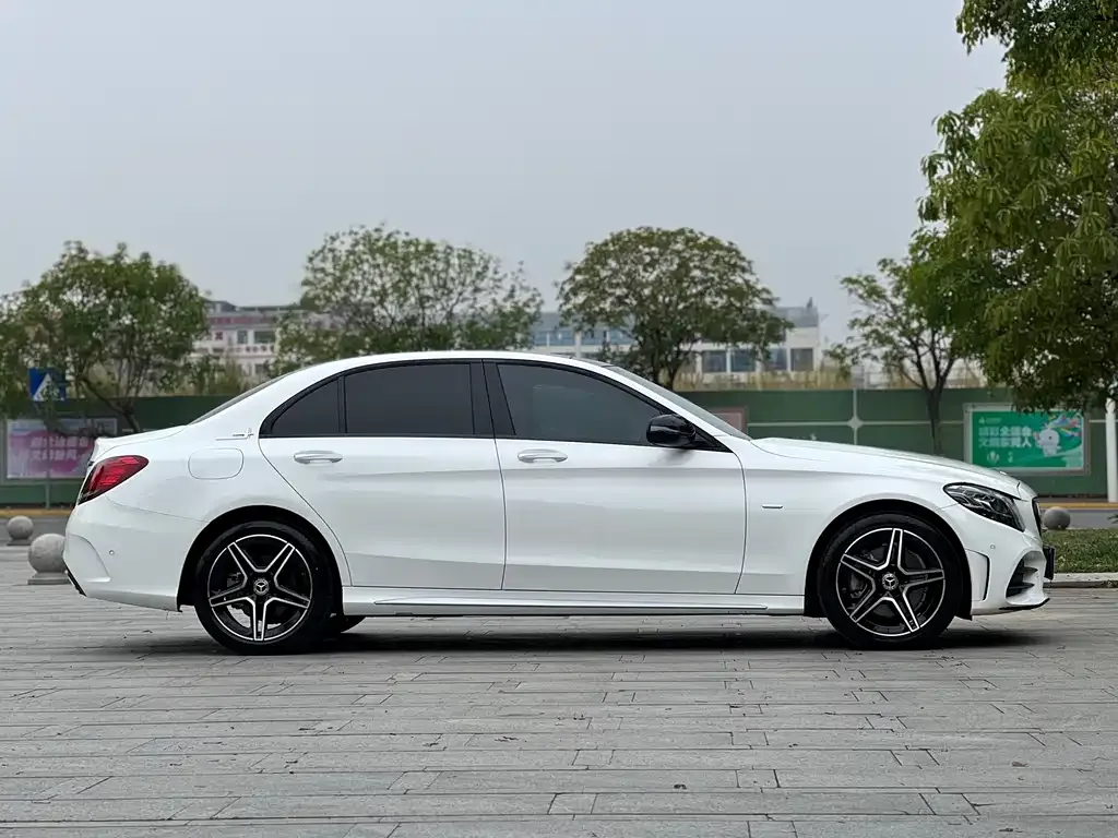 Mercedes-Benz C-Class — фото 6
