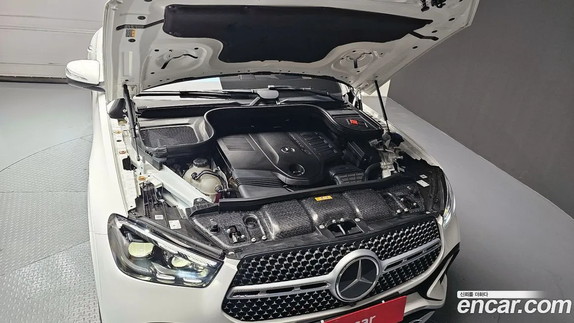Mercedes-Benz GLE-Class — фото 9