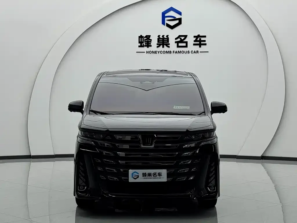 Toyota Vellfire 2024 из CN, фото 2