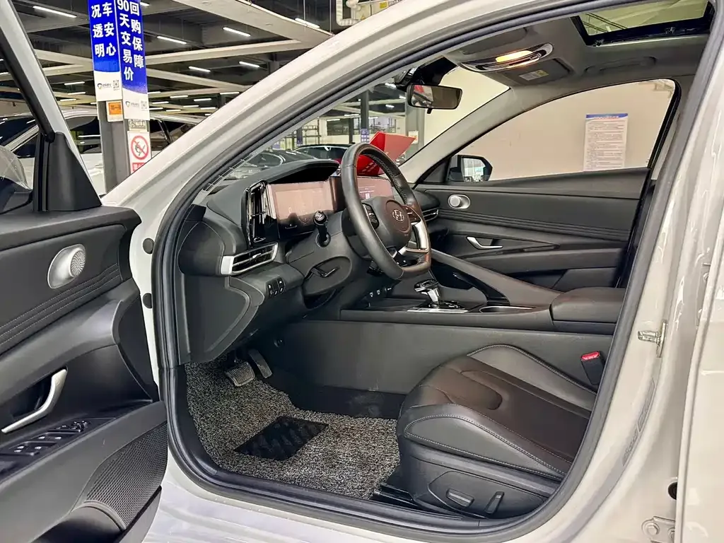 Hyundai Elantra 2022 из CN, фото 6