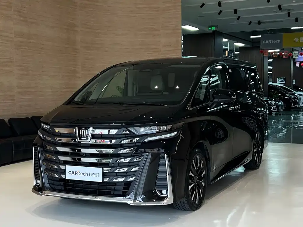Toyota Vellfire 2024 из CN, фото 1