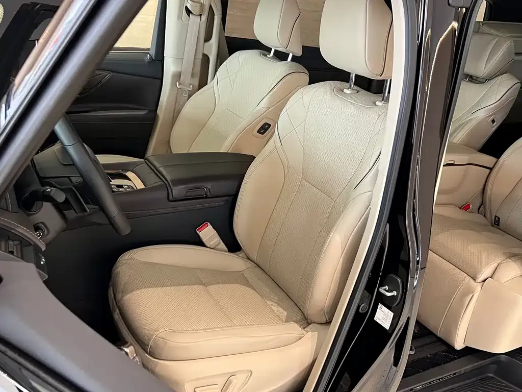 Toyota Vellfire 2024 из CN, фото 7