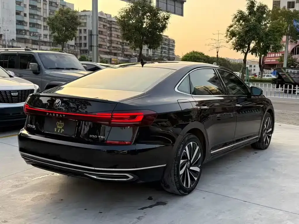 Volkswagen Passat 2022 из CN, фото 5