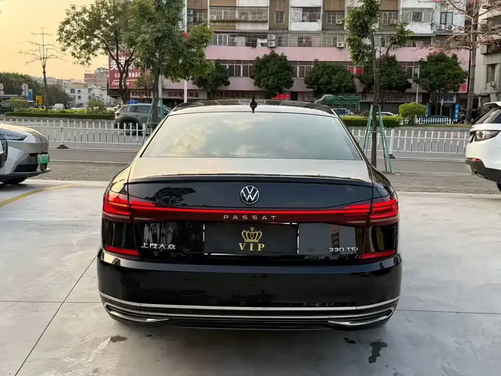 Volkswagen Passat 2022 из CN, фото 8