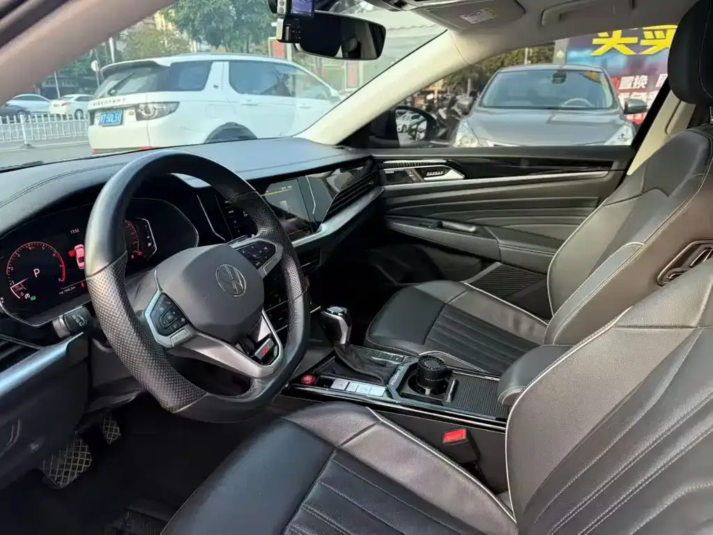 Volkswagen Passat 2022 из CN, фото 7