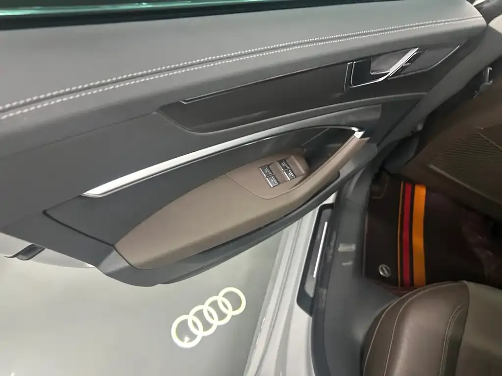 Audi A7L 2026 из CN, фото 4