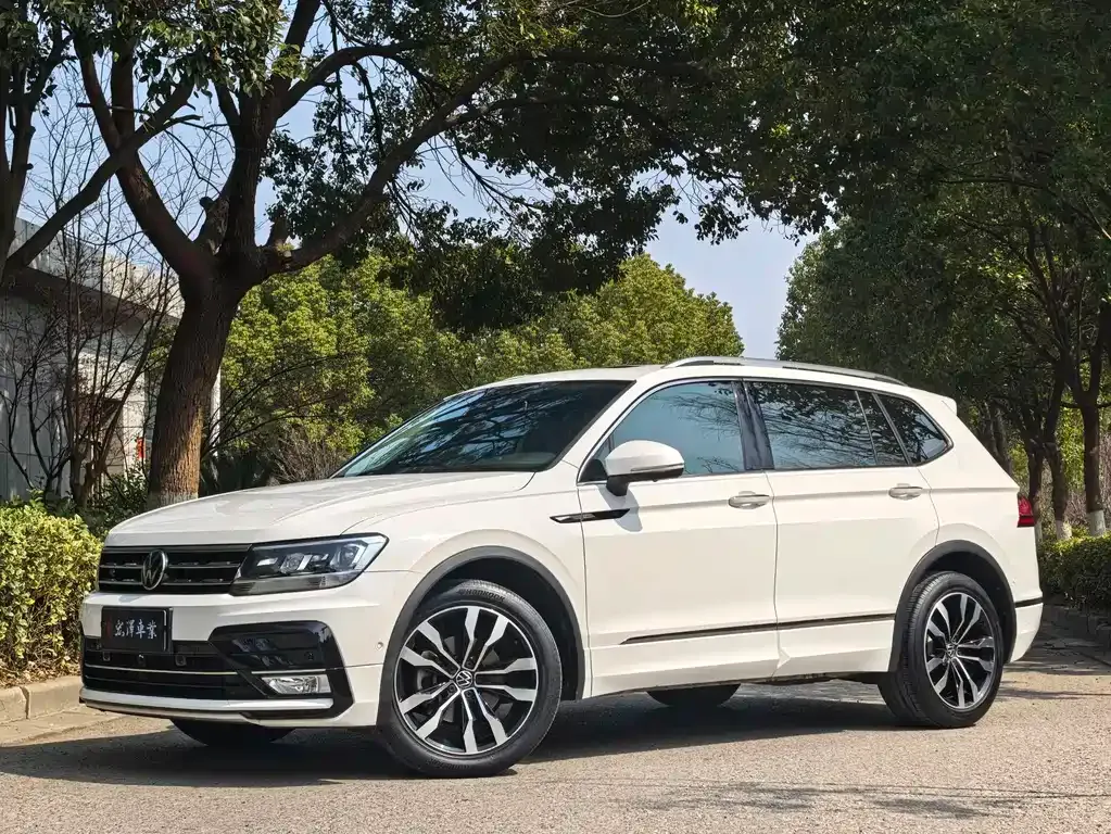 Volkswagen Tiguan L 2021 из CN, фото 1