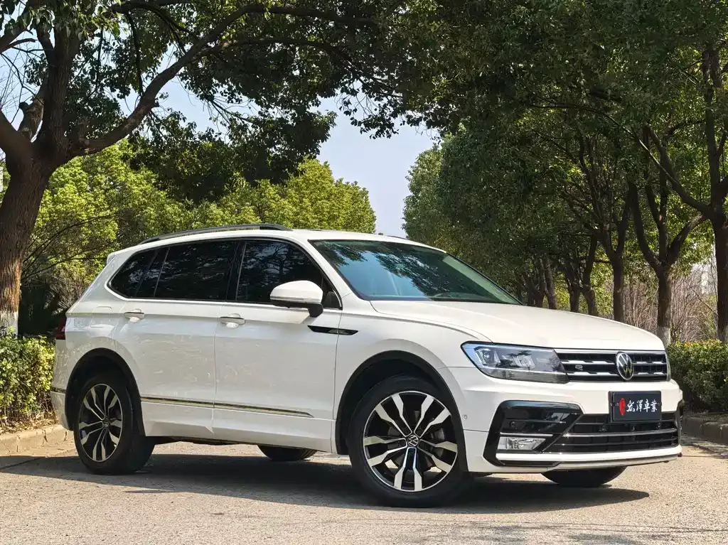Volkswagen Tiguan L 2021 из CN, фото 8