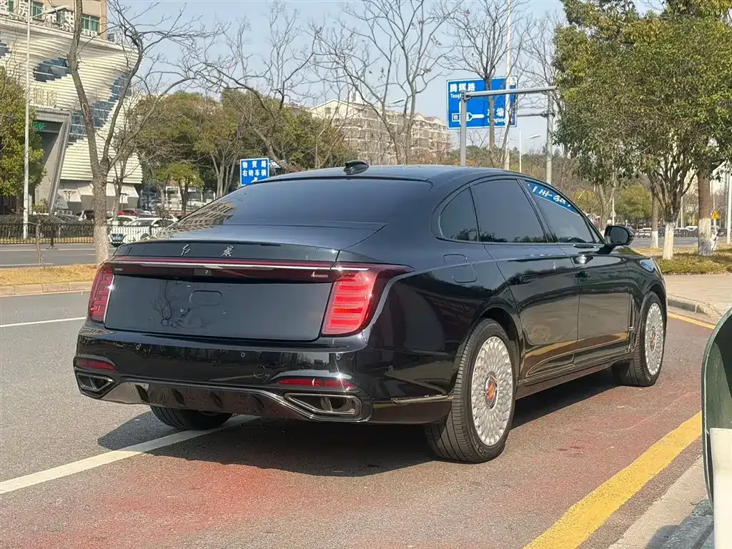 Hongqi H9 — фото 7