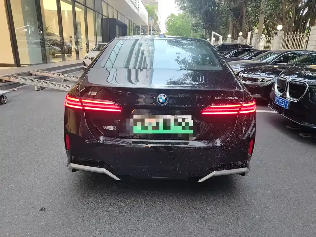 BMW i5 2025 из CN, фото 4