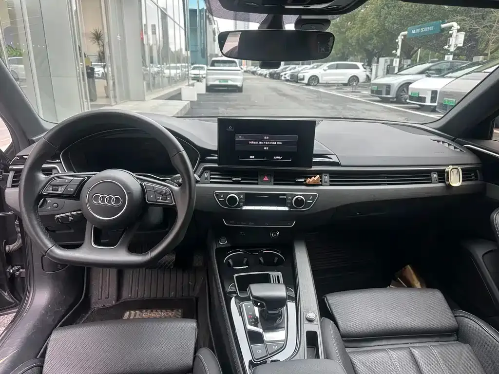 Audi A4L 2023 из CN, фото 7
