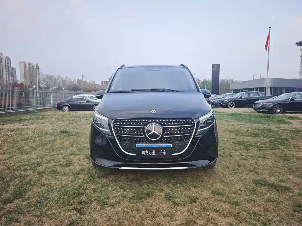 Mercedes-Benz V-Class 2025 из CN, фото 10