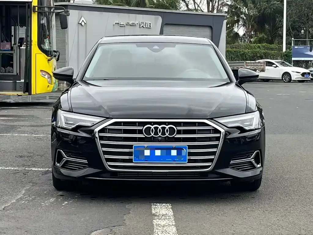 Audi A6L 2023 из CN, фото 4