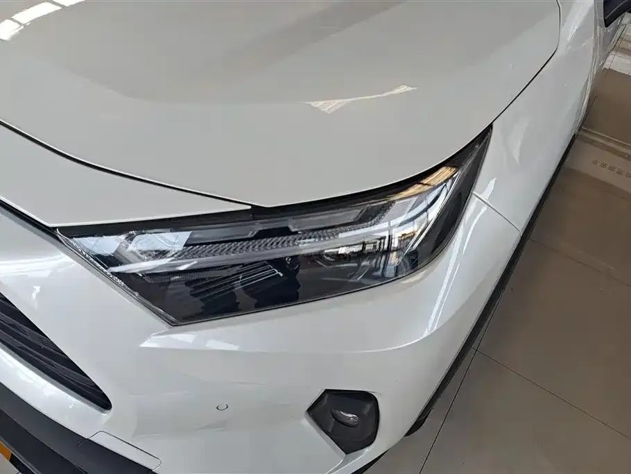 Toyota RAV4 2024 из CN, фото 5