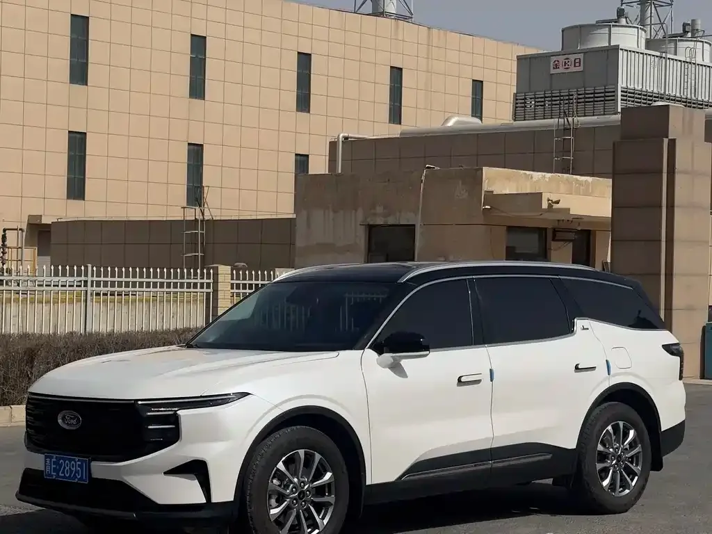 Ford Edge 2025 из CN, фото 1