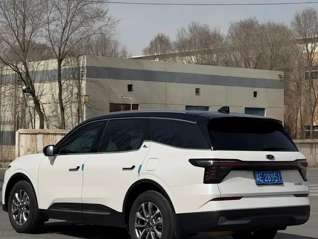 Ford Edge 2025 из CN, фото 8