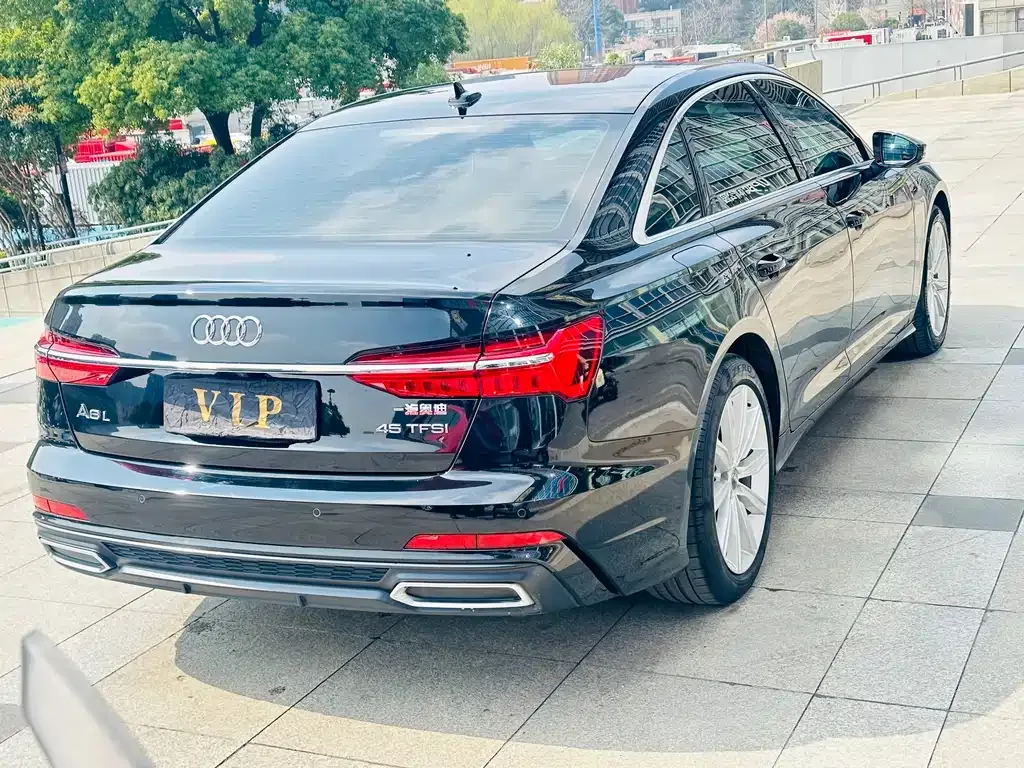 Audi A6L 2021 из CN, фото 10