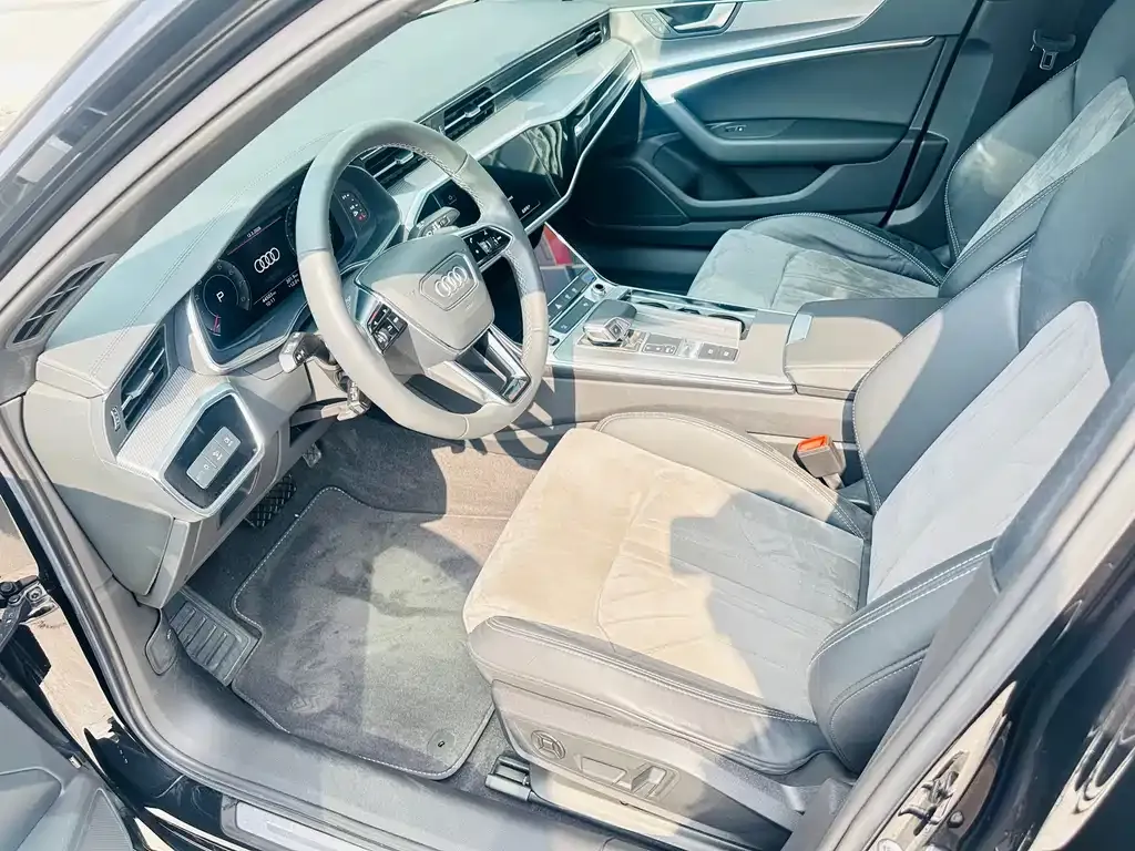 Audi A6L 2021 из CN, фото 4
