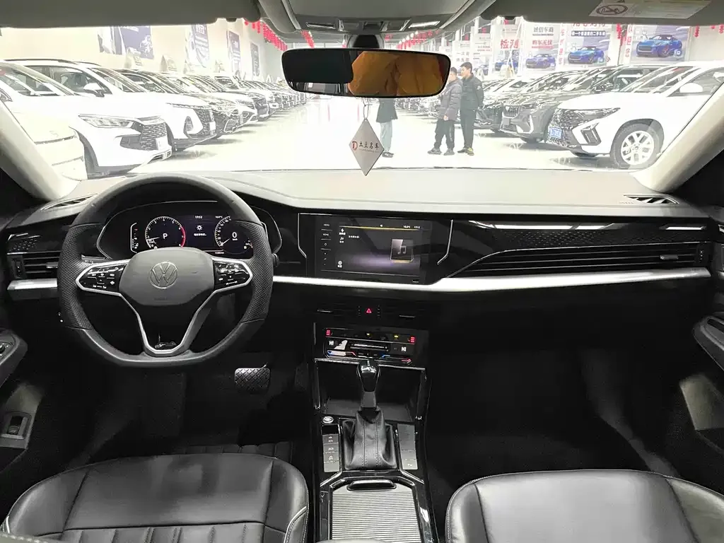 Volkswagen Passat — фото 6