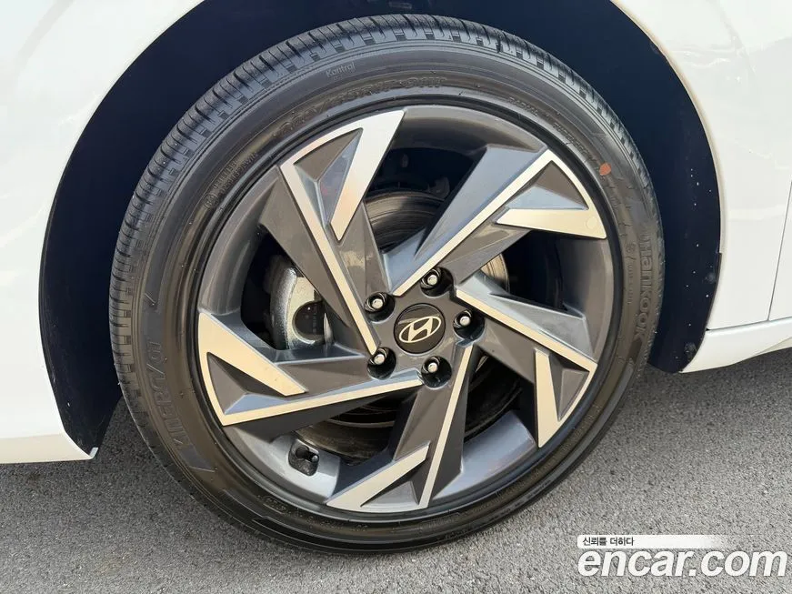 Hyundai AVANTE — фото 10