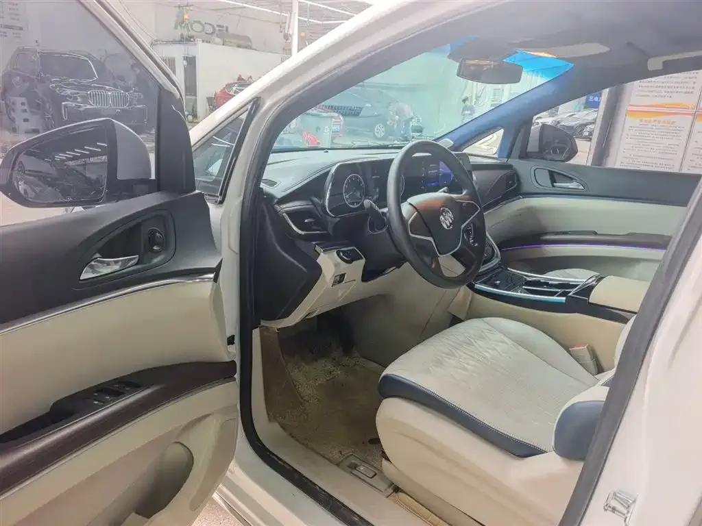 Buick GL8 2023 из CN, фото 4