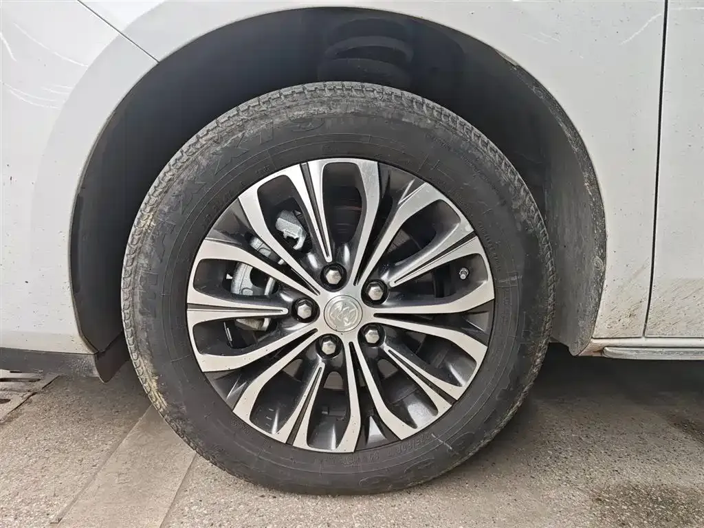 Buick GL8 2023 из CN, фото 5