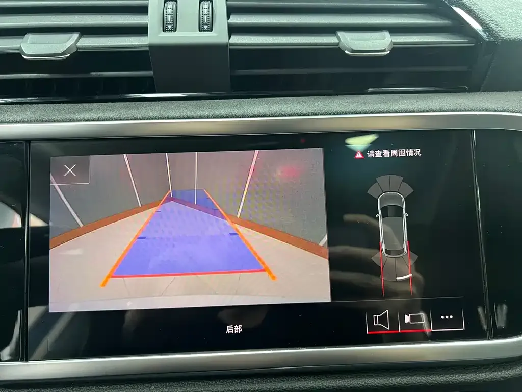 Audi Q3 Sportback 2022 из CN, фото 4