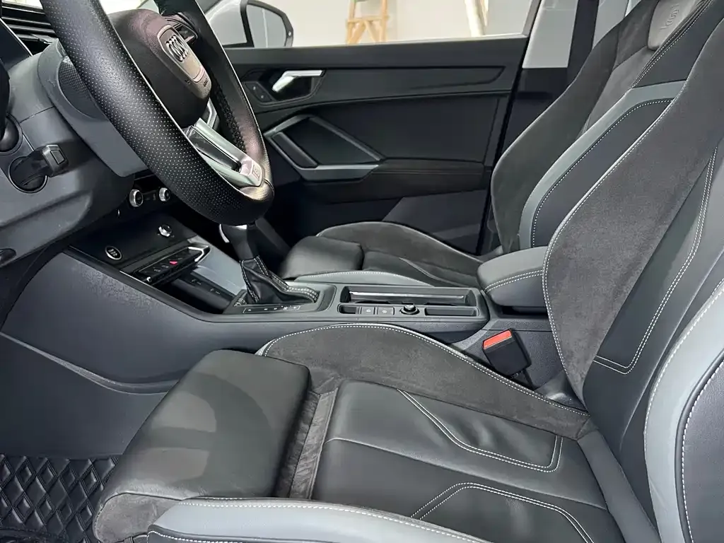 Audi Q3 Sportback 2022 из CN, фото 9