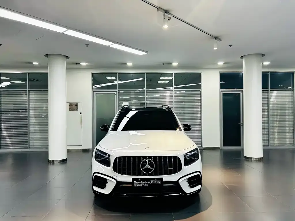 Mercedes-Benz GLB AMG — фото 6
