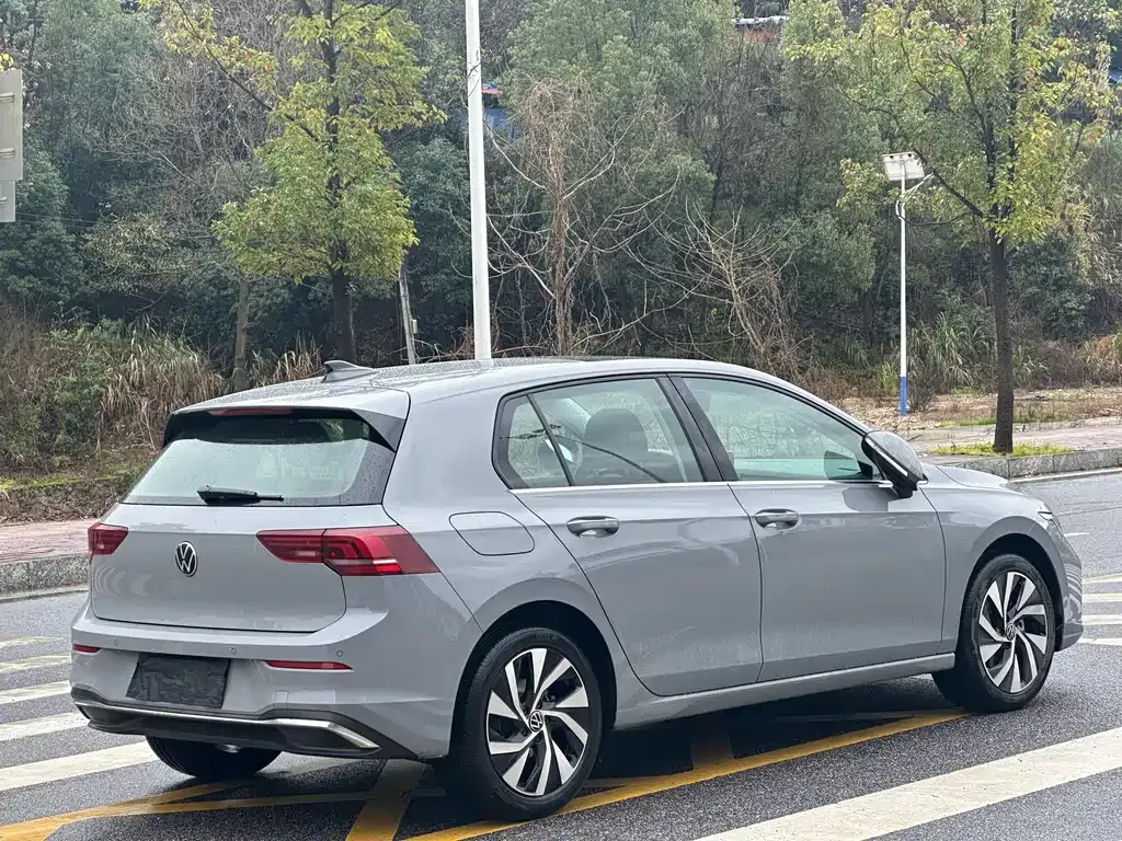 Volkswagen Golf 2025 из CN, фото 5
