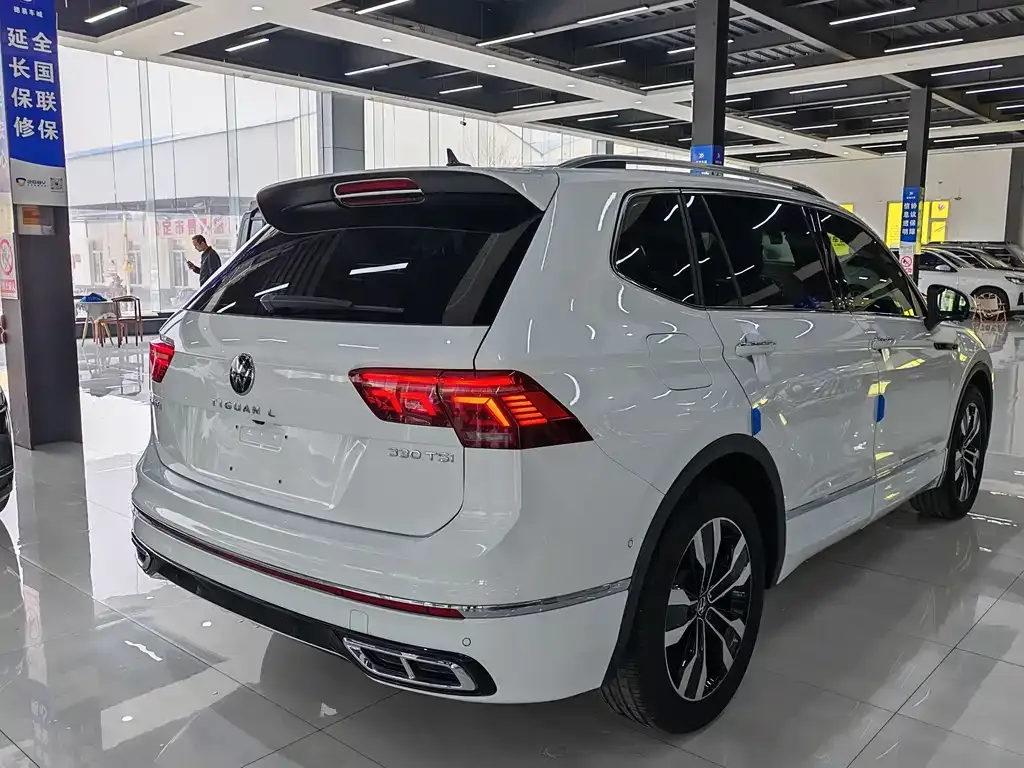 Volkswagen Tiguan L 2023 из CN, фото 4