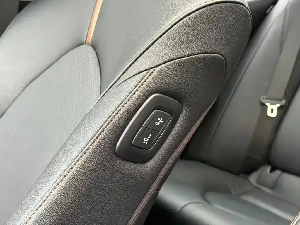 Toyota Camry 2022 из CN, фото 10