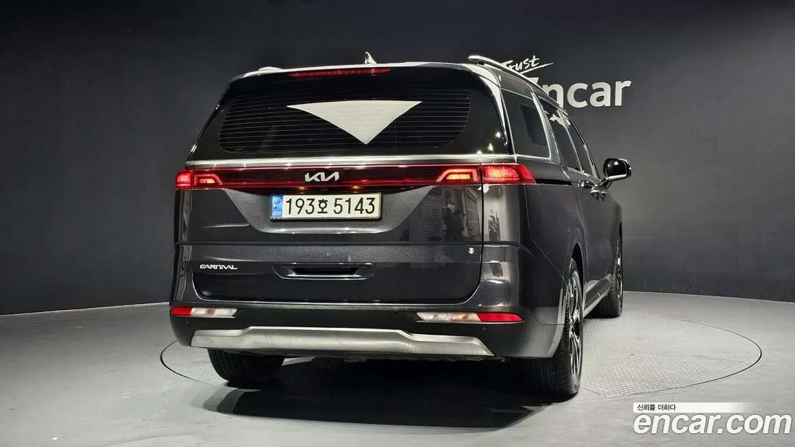 Kia Carnival 2023 из KR, фото 2