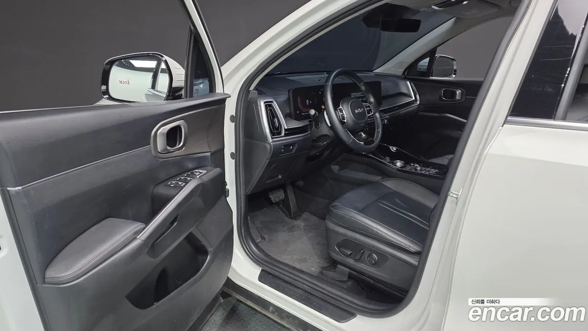 Kia Sorento — фото 9