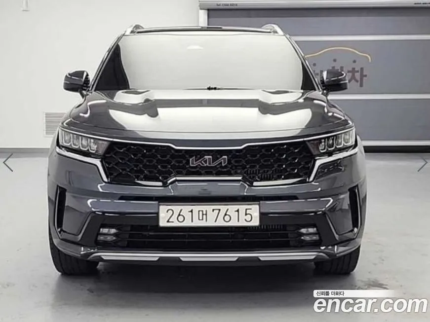 Kia Sorento — фото 8