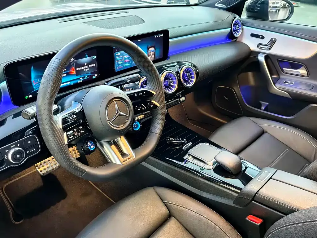 Mercedes-Benz A-Class AMG — фото 6